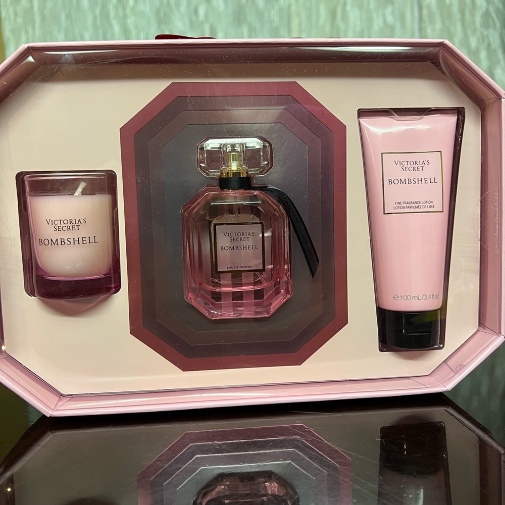 Victoria’s Secret’s Bombshell EDP 3 piece set